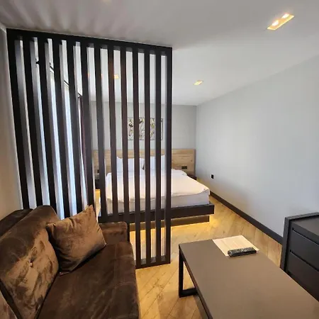 Z-suites Lägenhetshotell 4*