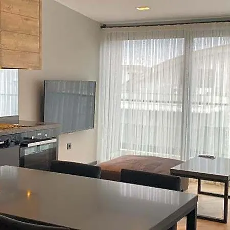 Z-suites Aparthotel