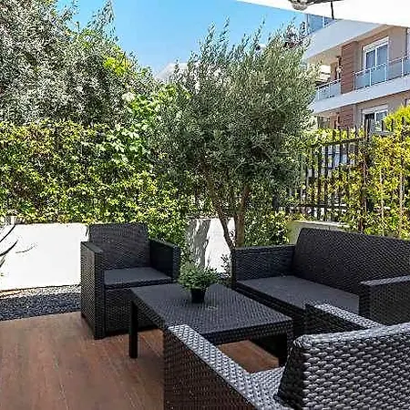 Z-suites Aparthotel