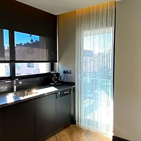 Z-suites Aparthotel