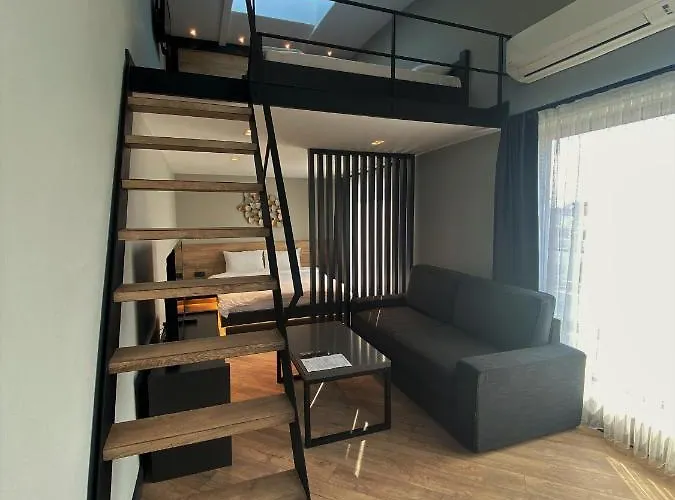 Z-suites Ξενοδοχείο με διαμερίσματα 4*