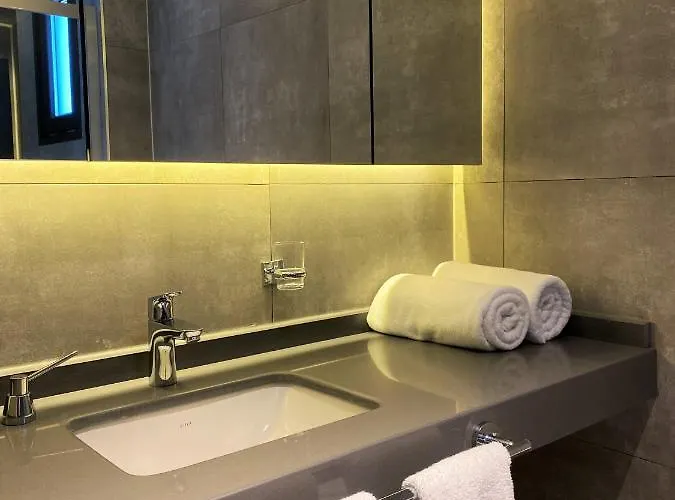 Z-suites 4*