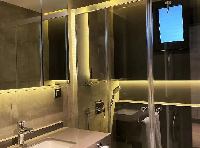 Ξενοδοχείο με διαμερίσματα Z-suites 4*