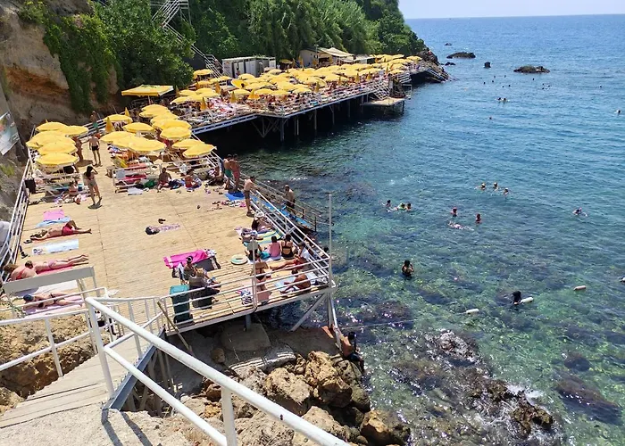 Z-suites Ξενοδοχείο με διαμερίσματα 4*