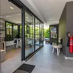 Z-suites Apart-hotel