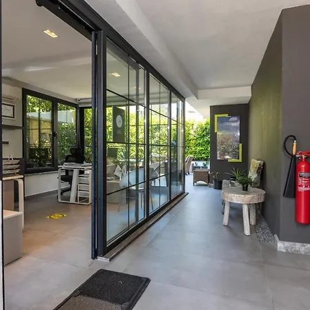 Z-suites Ξενοδοχείο με διαμερίσματα