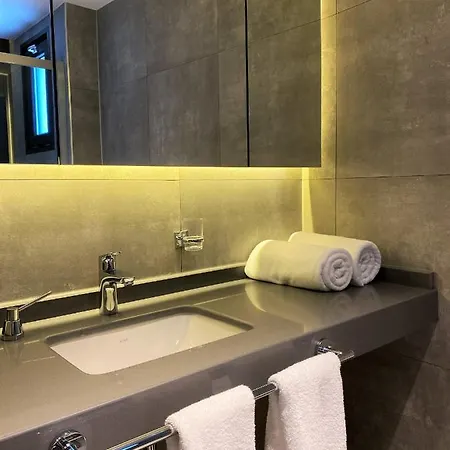 Z-suites 4*