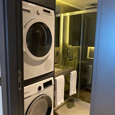 Ξενοδοχείο με διαμερίσματα Z-suites 4*